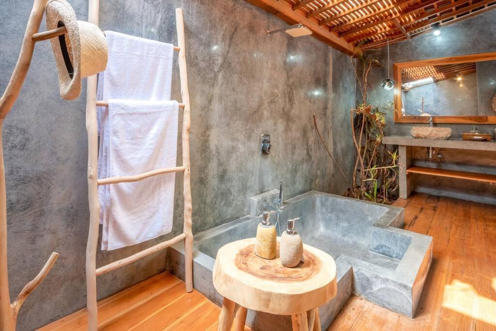 Secret River Villa - Luxury Villa 5 Bedrooms - Kerobokan - Canggu Экстерьер фото