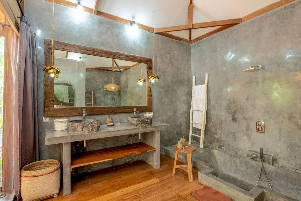 Secret River Villa - Luxury Villa 5 Bedrooms - Kerobokan - Canggu Экстерьер фото
