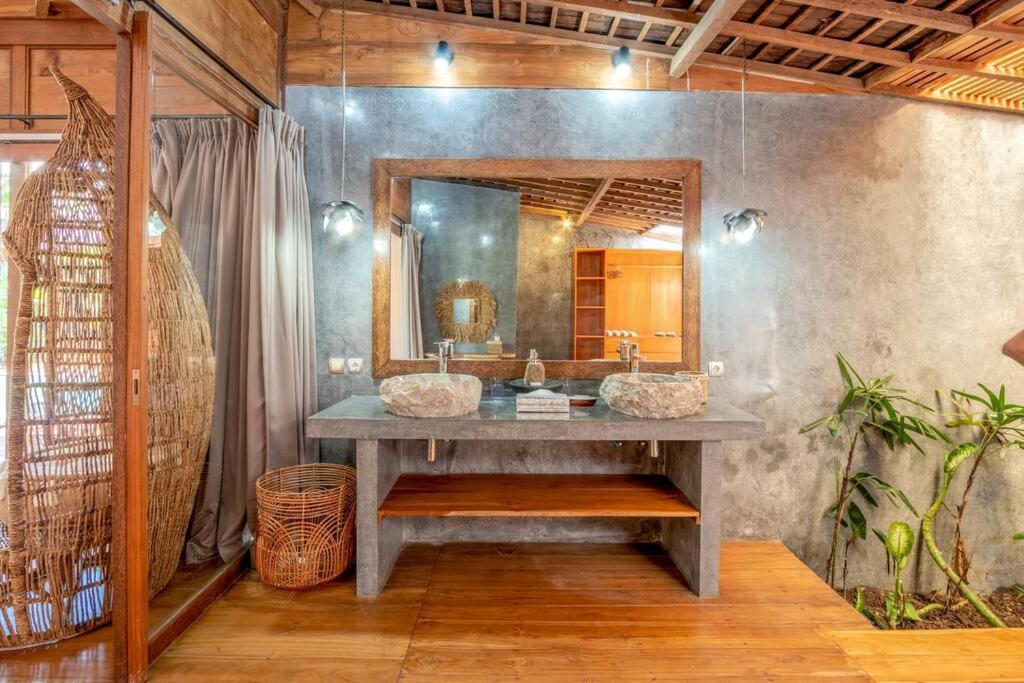 Secret River Villa - Luxury Villa 5 Bedrooms - Kerobokan - Canggu Экстерьер фото
