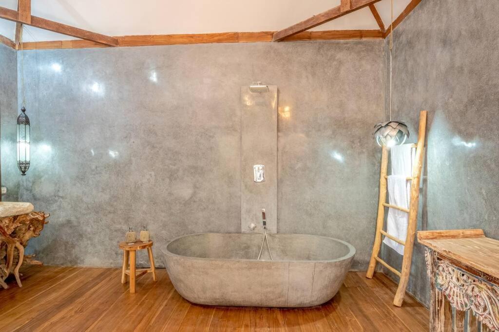 Secret River Villa - Luxury Villa 5 Bedrooms - Kerobokan - Canggu Экстерьер фото