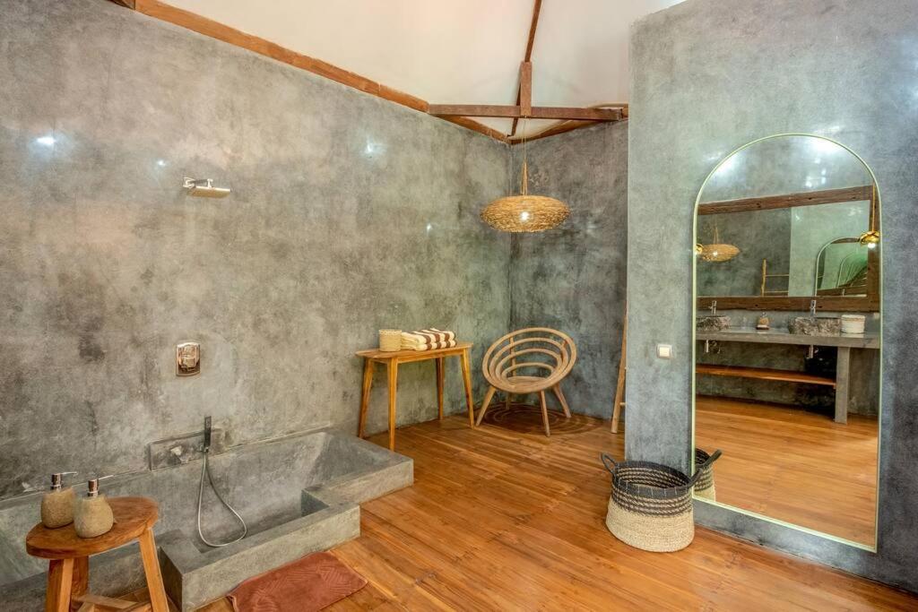 Secret River Villa - Luxury Villa 5 Bedrooms - Kerobokan - Canggu Экстерьер фото
